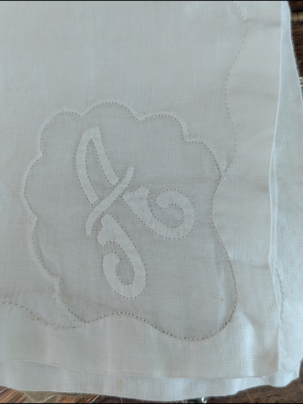 Madeira Monogram A White Linen Handkerchiefs - Pair of 2 Vintage - Picture 2 of 8